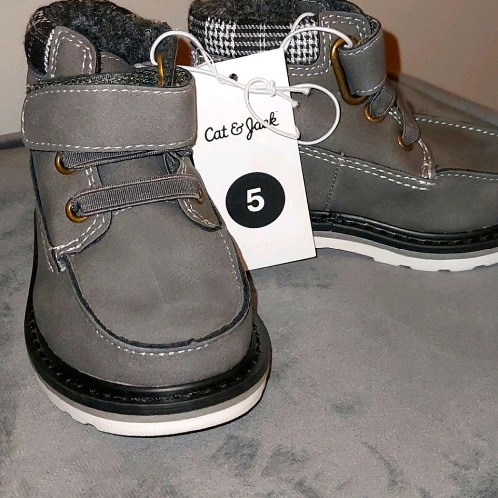 Children's shoes